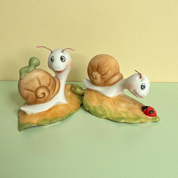 Vintage Homco 8902 Snail Figurines Set 2 – Inchworm & Ladybug – Bisque Porcelain - Picture 1 of 7